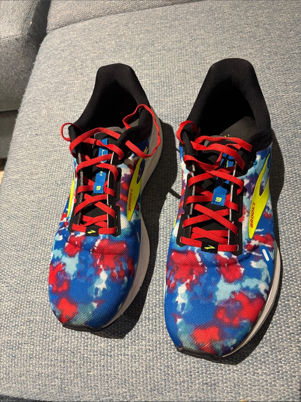 Brooks Launch 9 tie-dye trainers! Men’s 10.5